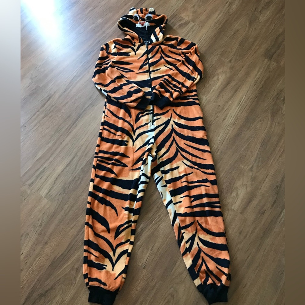 Nick & Nora Onesie SMALL